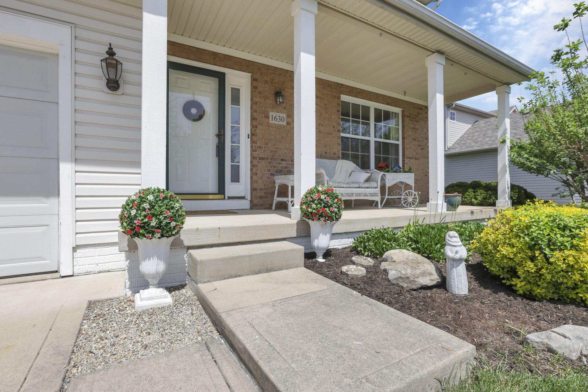 1630 Sapphire Drive, Grove City, Ohio image 8