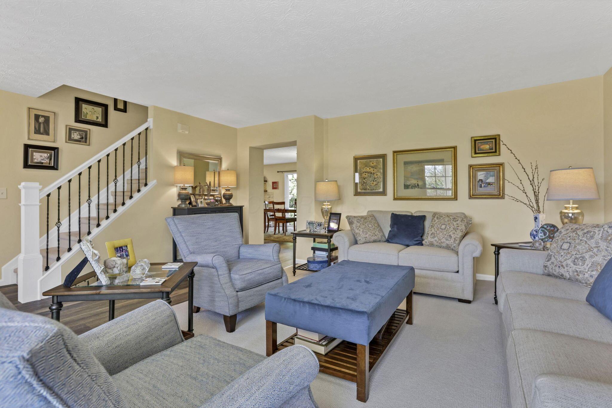 1630 Sapphire Drive, Grove City, Ohio image 10