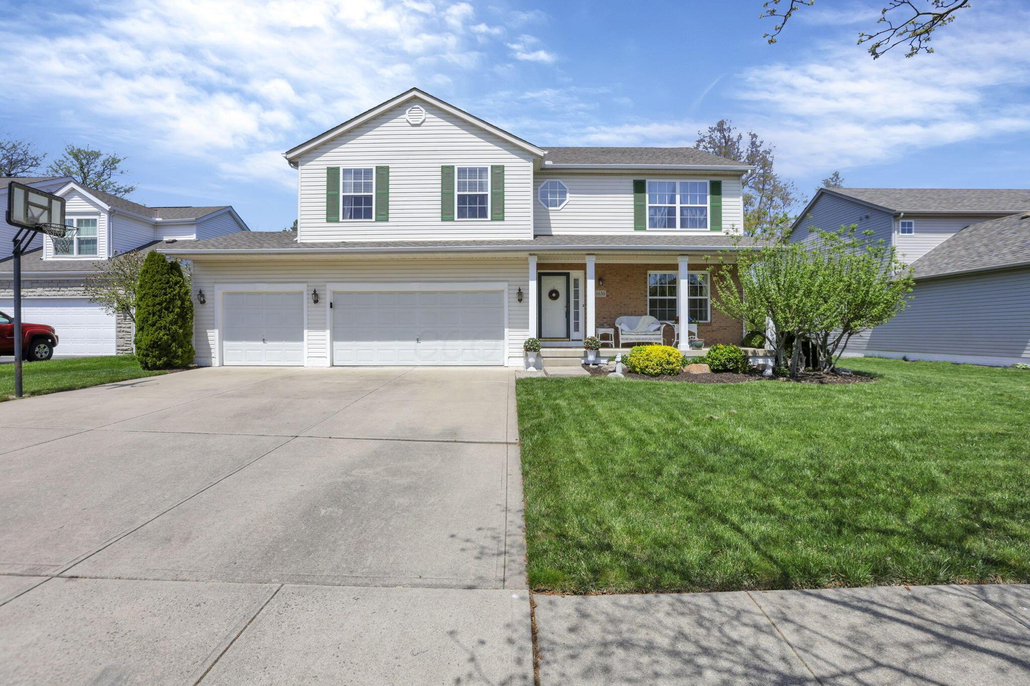1630 Sapphire Drive, Grove City, Ohio image 2