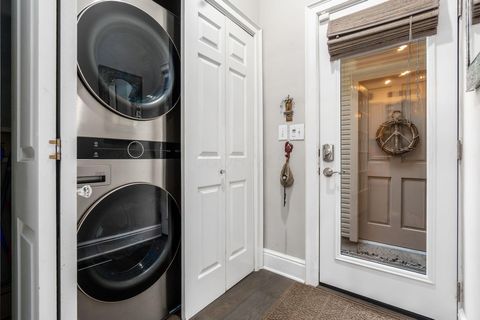 Tiny photo for 46 E Frankfort Street, Columbus, OH 43206 (MLS # 225037512)
