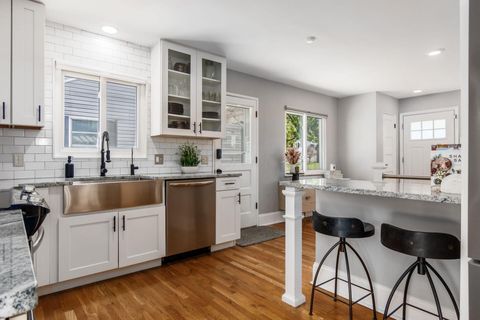Tiny photo for 2680 Bristol Road, Columbus, OH 43221 (MLS # 225039589)