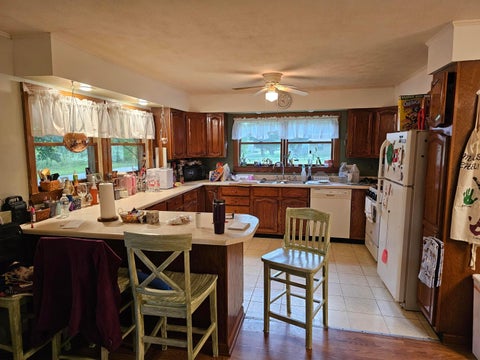 Tiny photo for 13330 Cedar NE, Thornville, OH 43076 (MLS # 226032899)