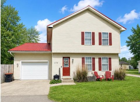 Photo of 172 Lake Street, Buckeye Lake, OH 43008 (MLS # 226014866)