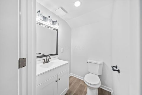 Tiny photo for 2841 E 10th Avenue, Columbus, OH 43219 (MLS # 225044525)