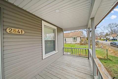 Tiny photo for 2841 E 10th Avenue, Columbus, OH 43219 (MLS # 225044525)