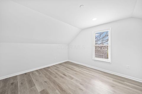 Tiny photo for 2841 E 10th Avenue, Columbus, OH 43219 (MLS # 225044525)