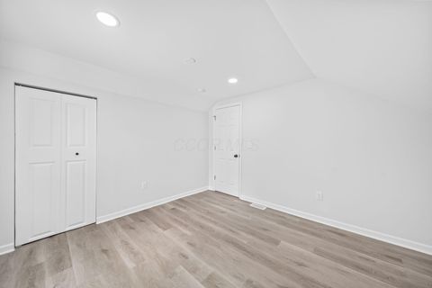 Tiny photo for 2841 E 10th Avenue, Columbus, OH 43219 (MLS # 225044525)