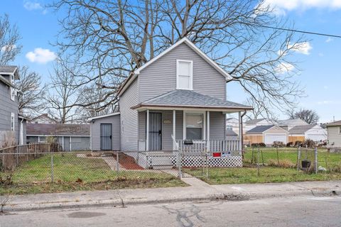 Tiny photo for 2841 E 10th Avenue, Columbus, OH 43219 (MLS # 225044525)
