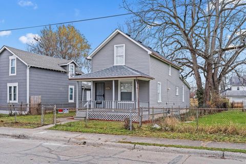 Tiny photo for 2841 E 10th Avenue, Columbus, OH 43219 (MLS # 225044525)