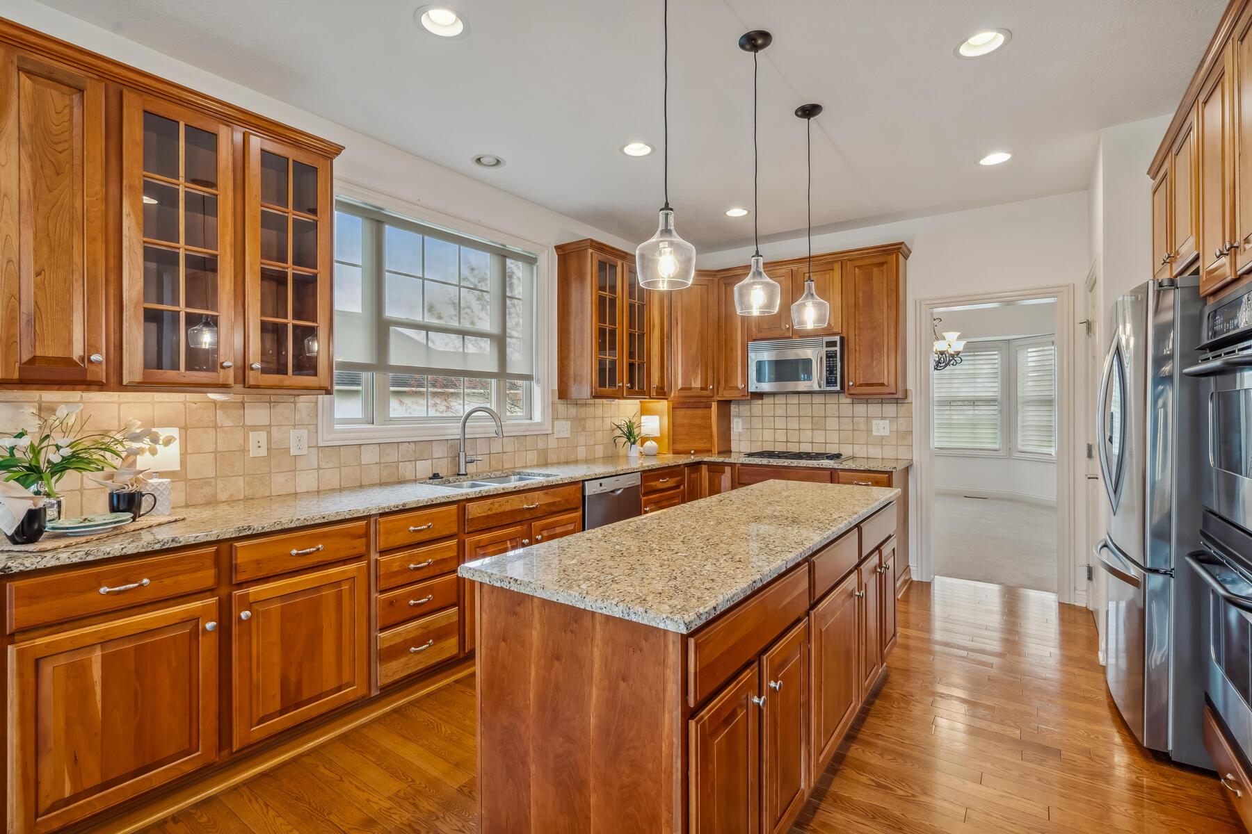 9479 Creighton Drive, Powell, Ohio image 3