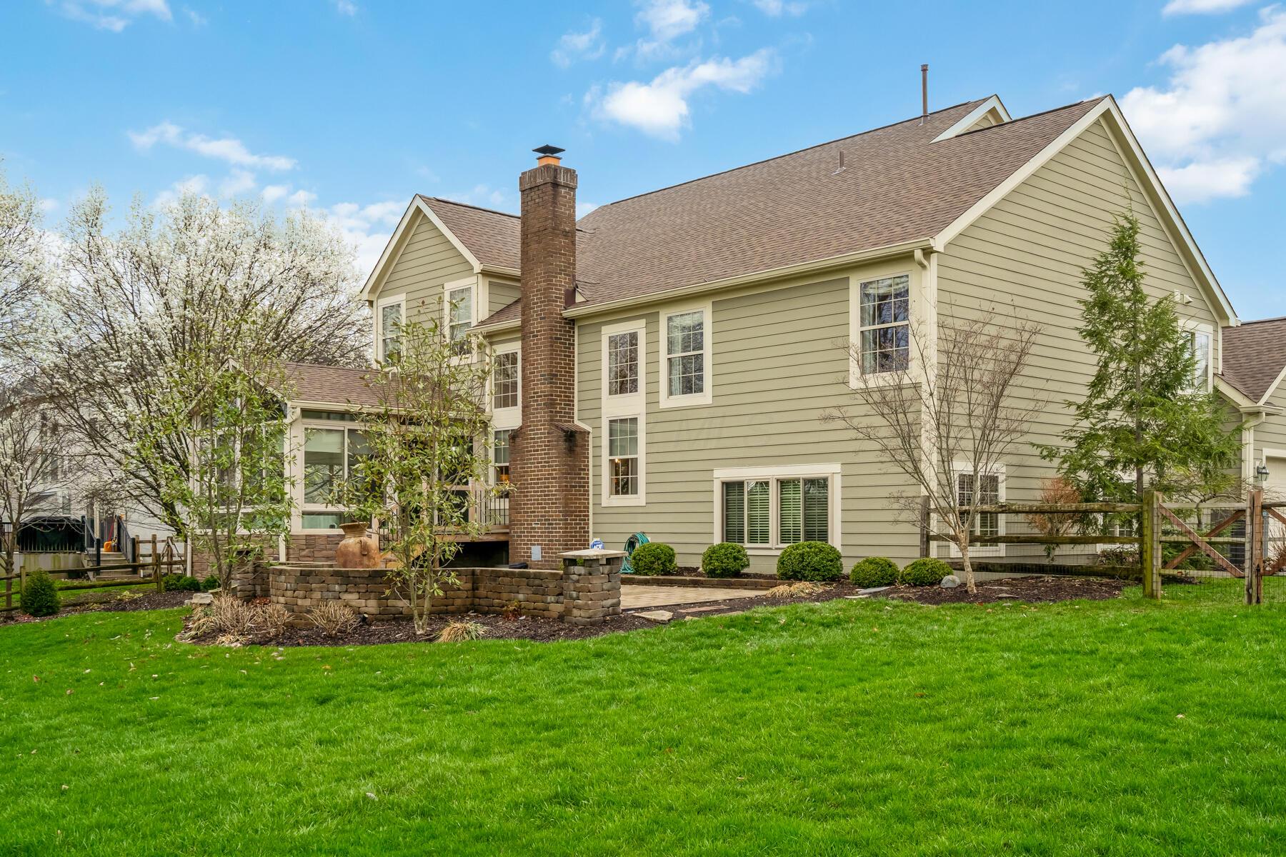 9479 Creighton Drive, Powell, Ohio image 2