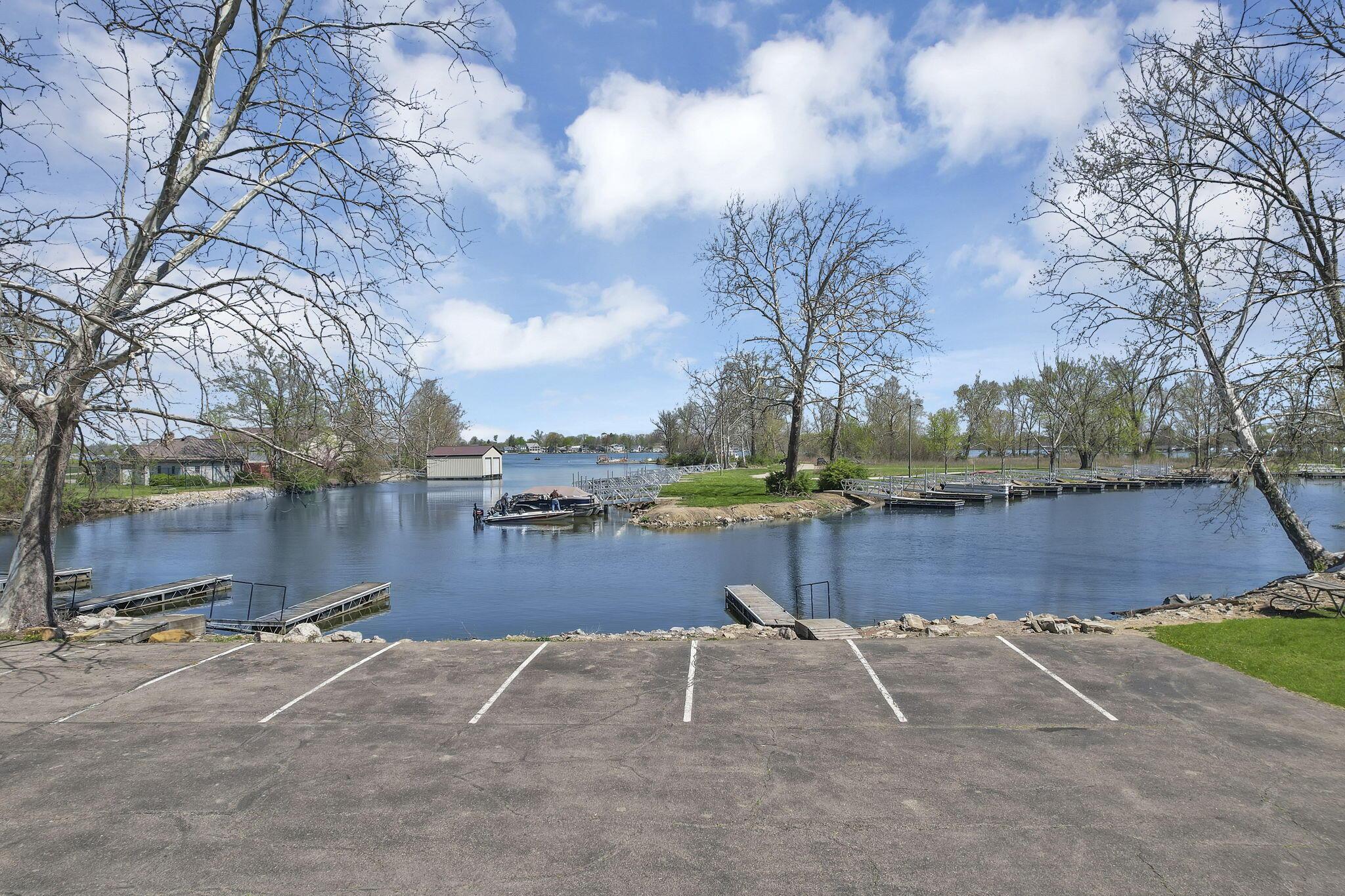 Forrest Road, Thornville, Ohio image 13