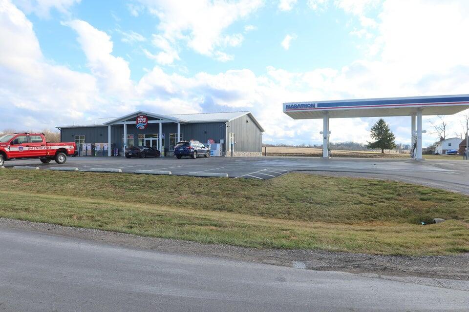 Forrest Road, Thornville, Ohio image 34