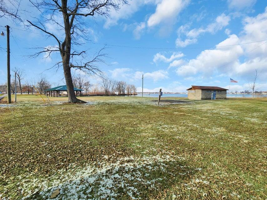 Forrest Road, Thornville, Ohio image 27