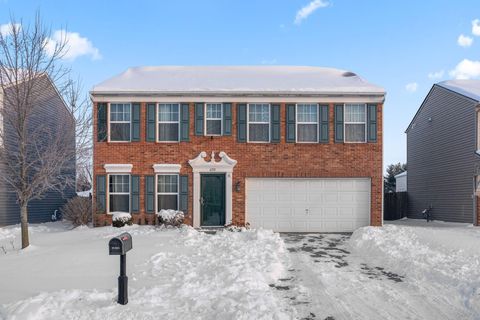 Photo of 692 Tinkers Creek Lane, Columbus, OH 43207 (MLS # 226002805)