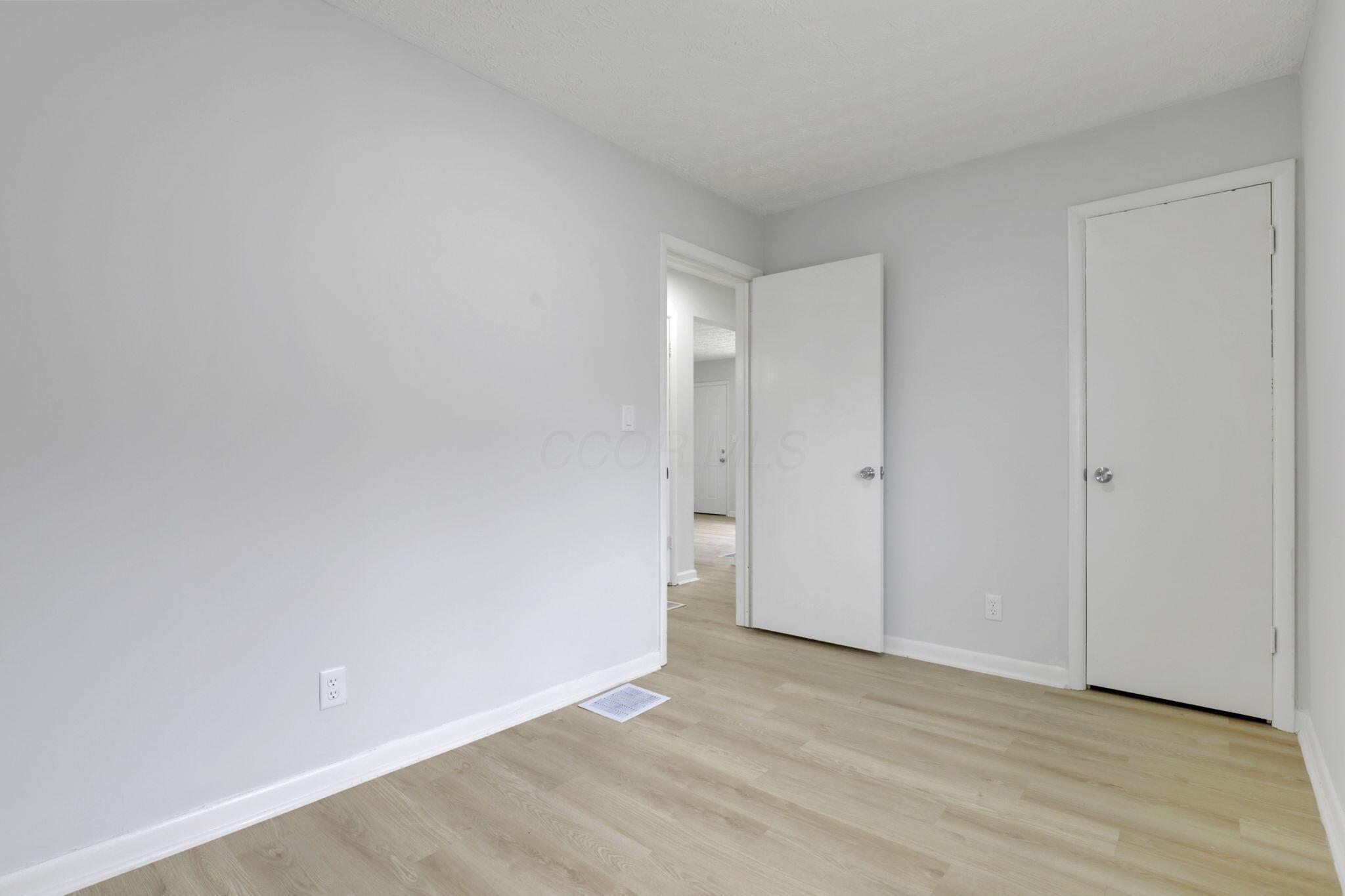 3737 Harding Drive, Columbus, Ohio image 17