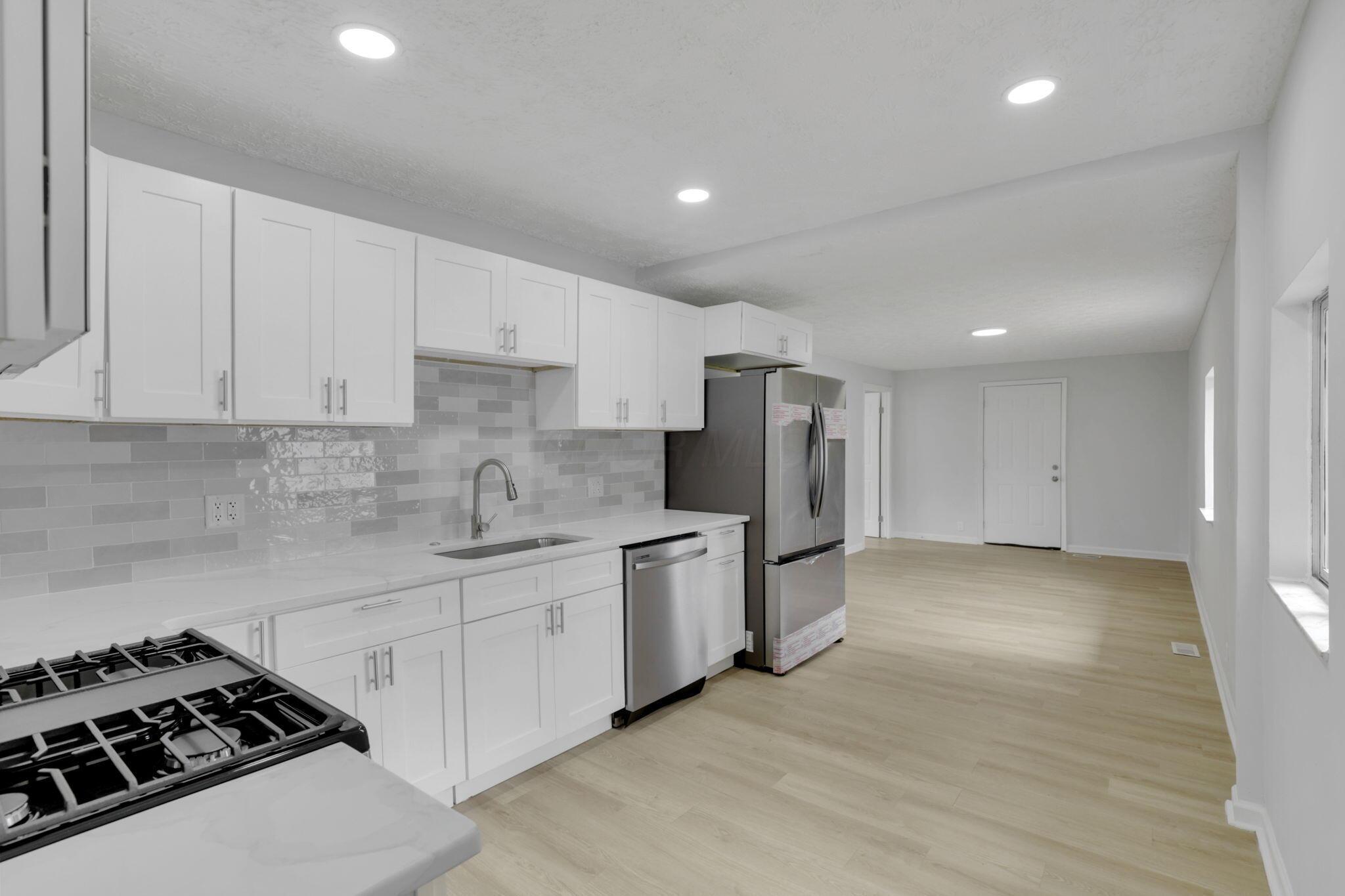3737 Harding Drive, Columbus, Ohio image 20