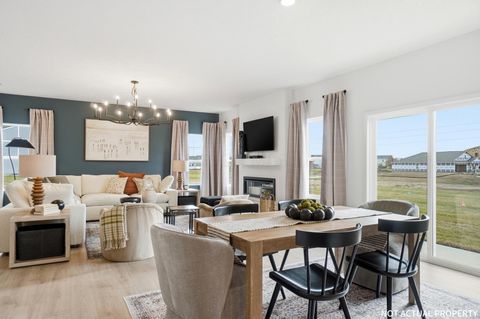 Tiny photo for 141 Brookside Drive, Jeffersonville, OH 43128 (MLS # 225045247)