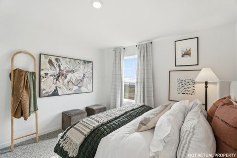 Tiny photo for 141 Brookside Drive, Jeffersonville, OH 43128 (MLS # 225045247)