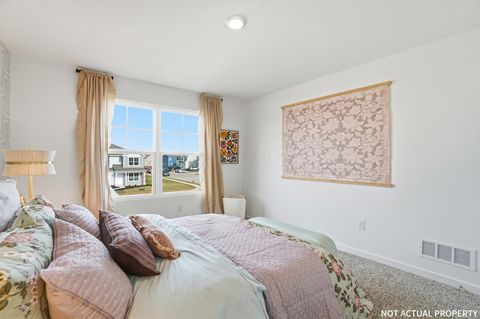 Tiny photo for 141 Brookside Drive, Jeffersonville, OH 43128 (MLS # 225045247)