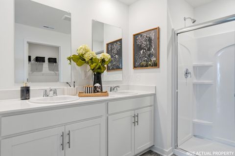 Tiny photo for 141 Brookside Drive, Jeffersonville, OH 43128 (MLS # 225045247)