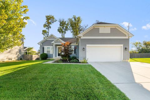 Photo of 1634 Tamarac Drive, Marysville, OH 43040 (MLS # 226000759)