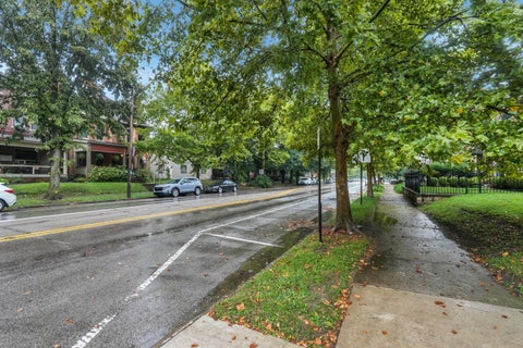 Tiny photo for 325 W 6th Avenue, Columbus, OH 43201 (MLS # 226033913)