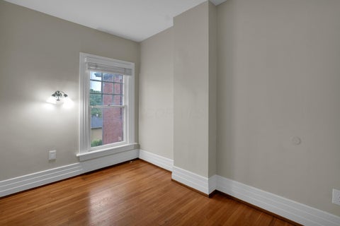Tiny photo for 325 W 6th Avenue, Columbus, OH 43201 (MLS # 226033913)