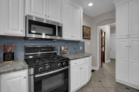 Tiny photo for 325 W 6th Avenue, Columbus, OH 43201 (MLS # 226033913)