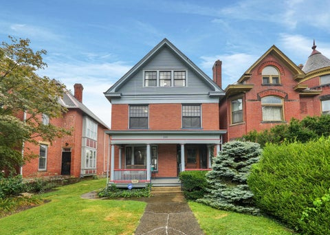 Photo of 325 W 6th Avenue, Columbus, OH 43201 (MLS # 226033913)