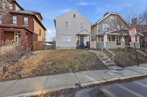 Photo of 1452 Summit Street, Columbus, OH 43201 (MLS # 226006532)