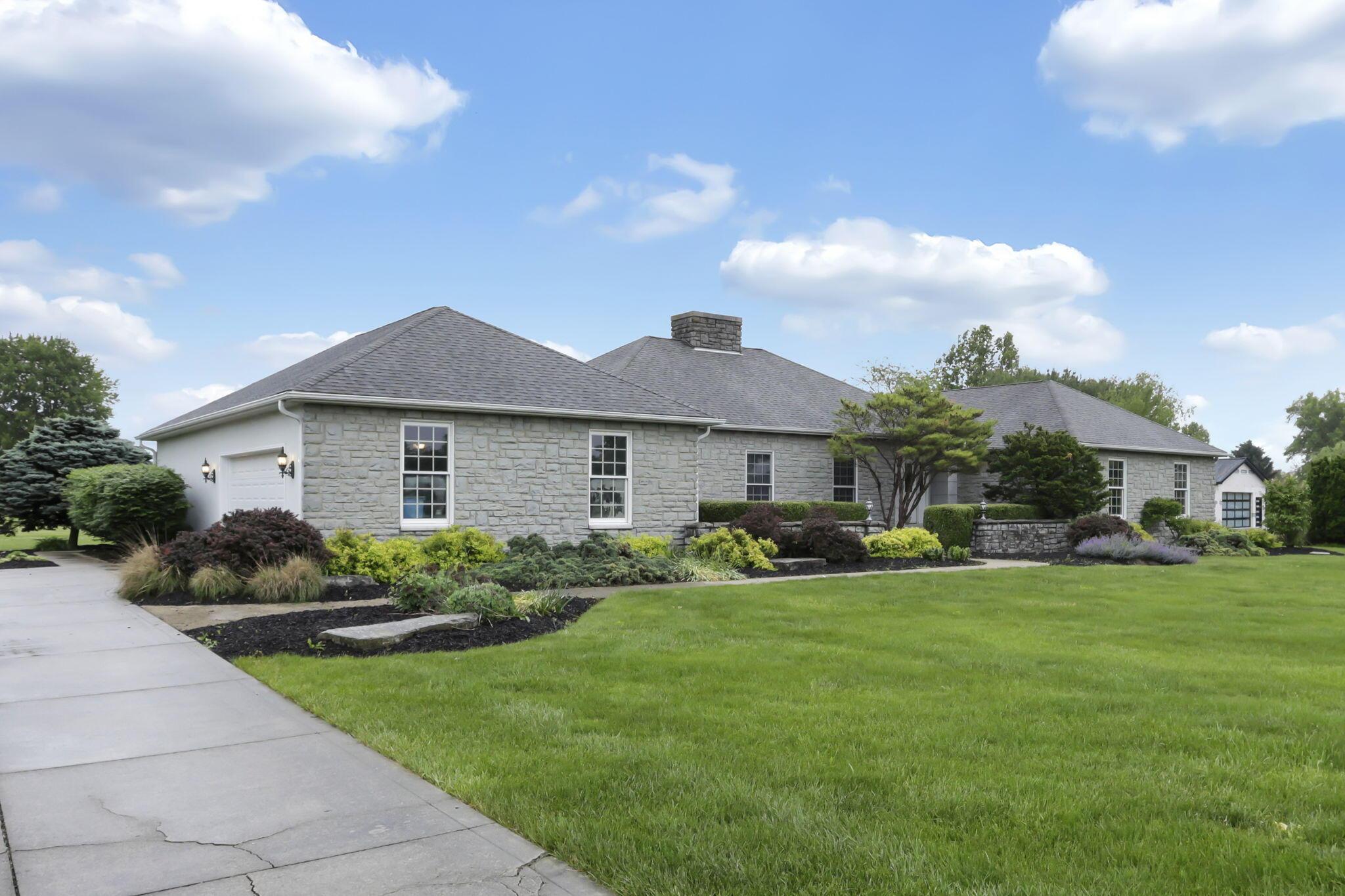 3588 Thornhill Lane