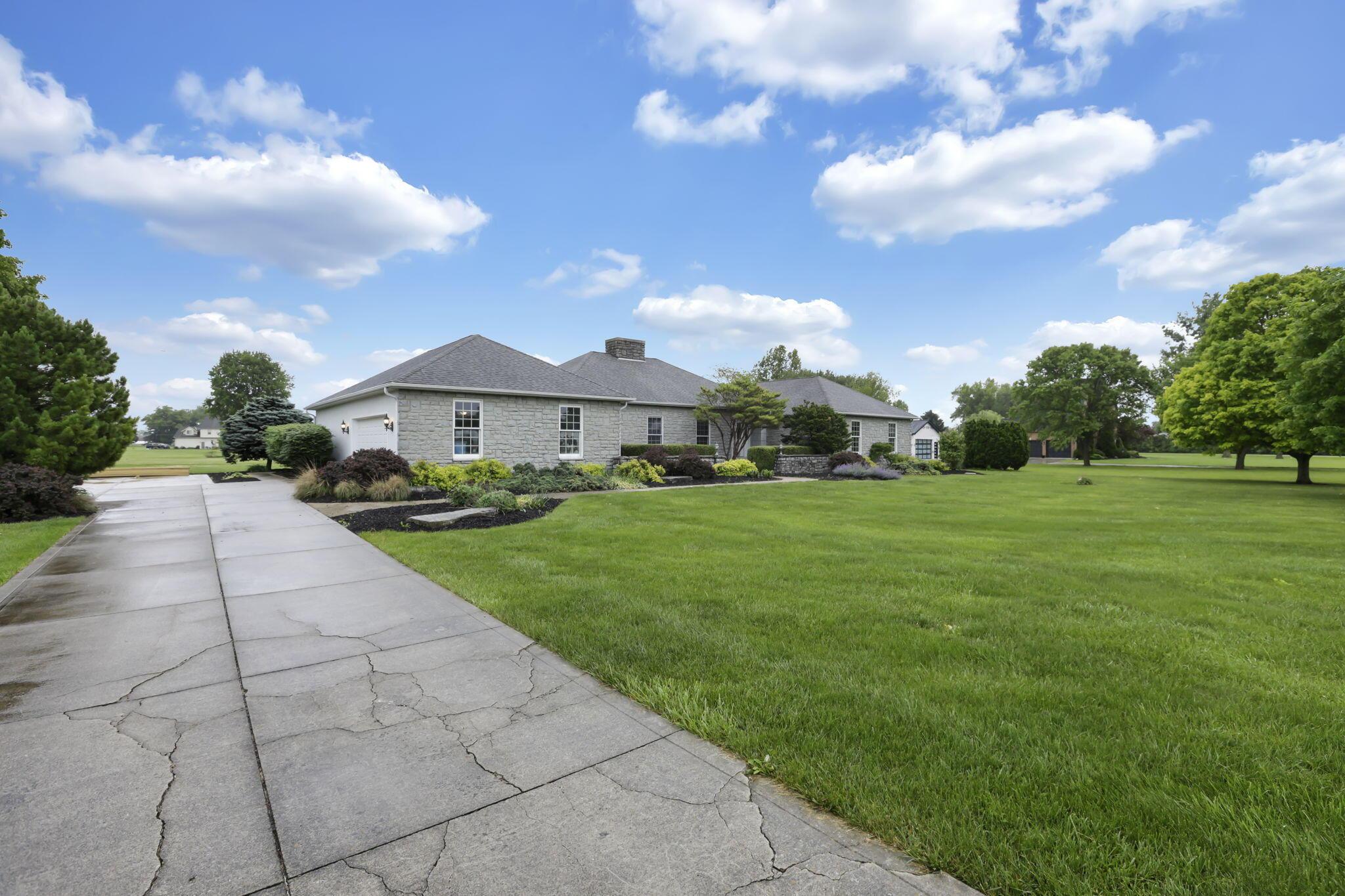 3588 Thornhill Lane