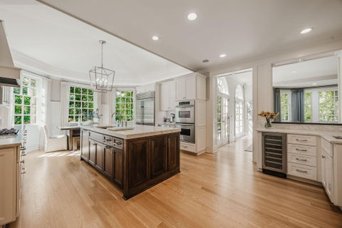 Tiny photo for 12 Wiveliscombe, New Albany, OH 43054 (MLS # 226033408)