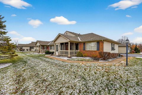 Tiny photo for 401 Virginia Court, Pataskala, OH 43062 (MLS # 225045745)