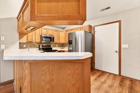 Tiny photo for 401 Virginia Court, Pataskala, OH 43062 (MLS # 225045745)