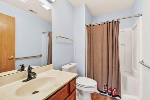 Tiny photo for 401 Virginia Court, Pataskala, OH 43062 (MLS # 225045745)