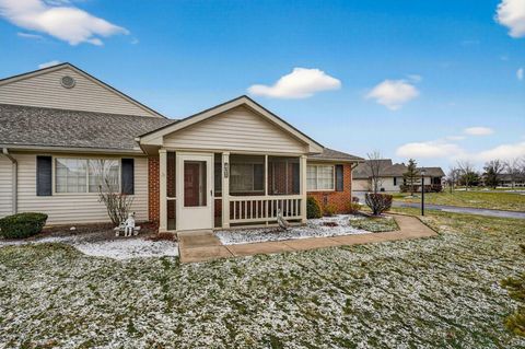 Tiny photo for 401 Virginia Court, Pataskala, OH 43062 (MLS # 225045745)