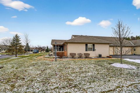 Tiny photo for 401 Virginia Court, Pataskala, OH 43062 (MLS # 225045745)