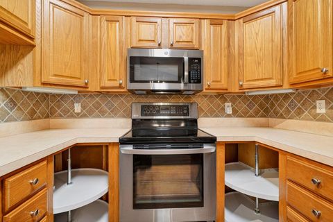 Tiny photo for 401 Virginia Court, Pataskala, OH 43062 (MLS # 225045745)