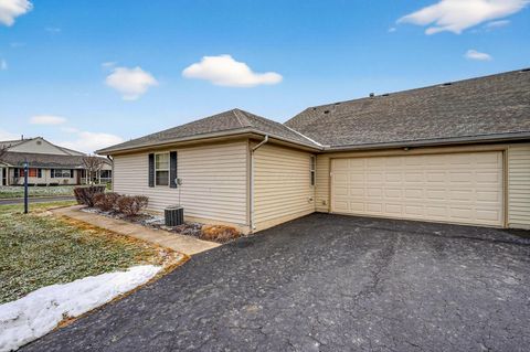 Tiny photo for 401 Virginia Court, Pataskala, OH 43062 (MLS # 225045745)