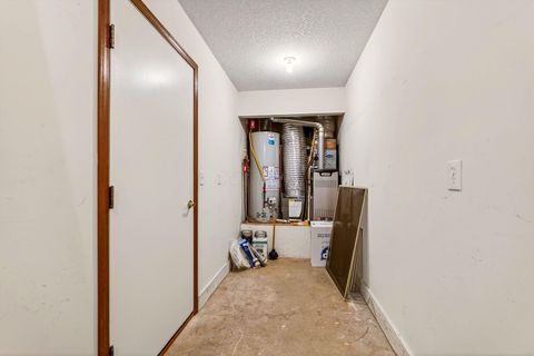 Tiny photo for 401 Virginia Court, Pataskala, OH 43062 (MLS # 225045745)