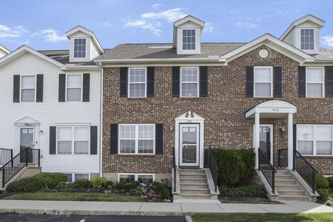 Photo of 1074 Shady Lake Drive, Columbus, OH 43228 (MLS # 226014306)