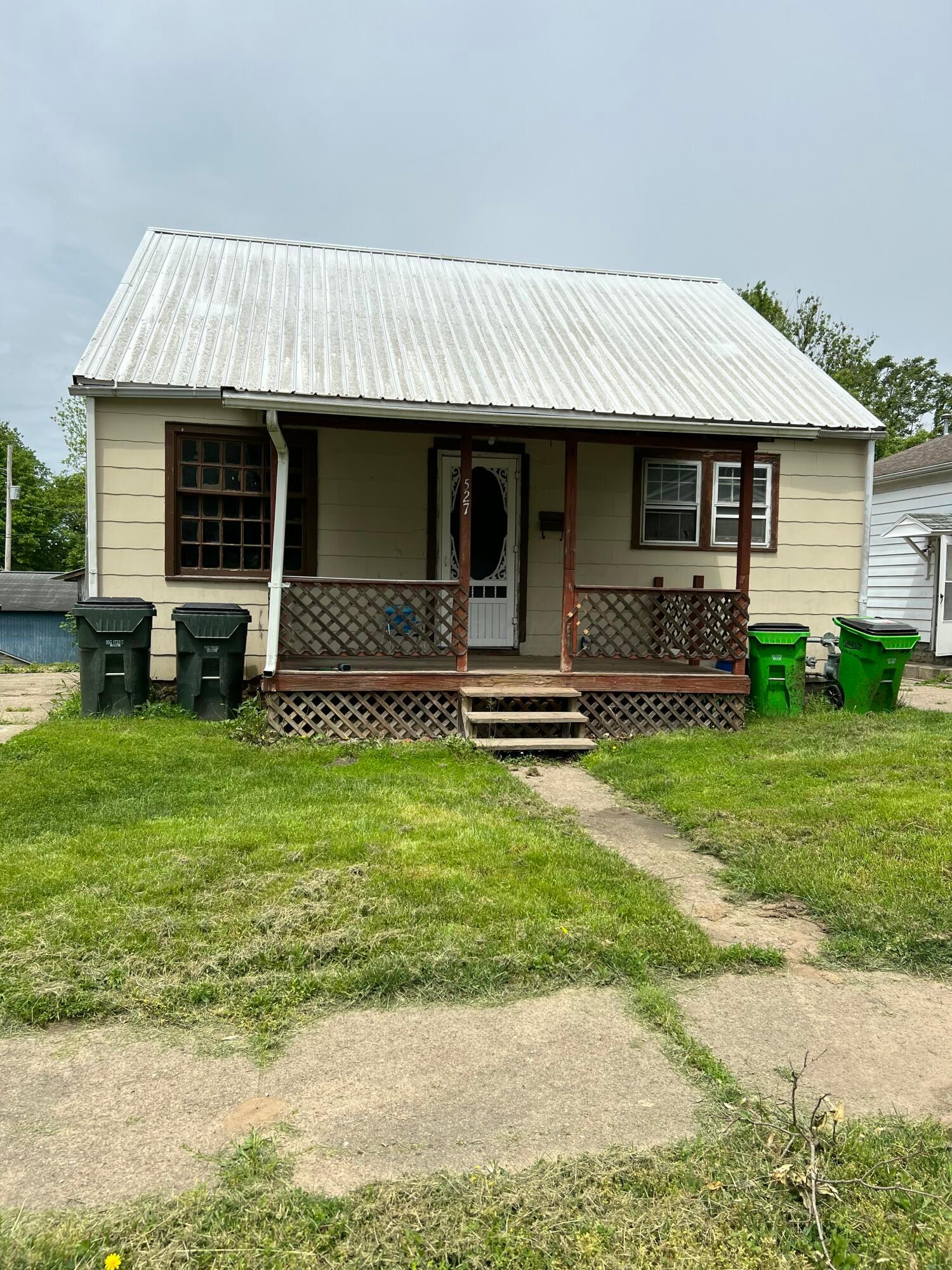 527 N 15th Street, Coshocton, Ohio image 2