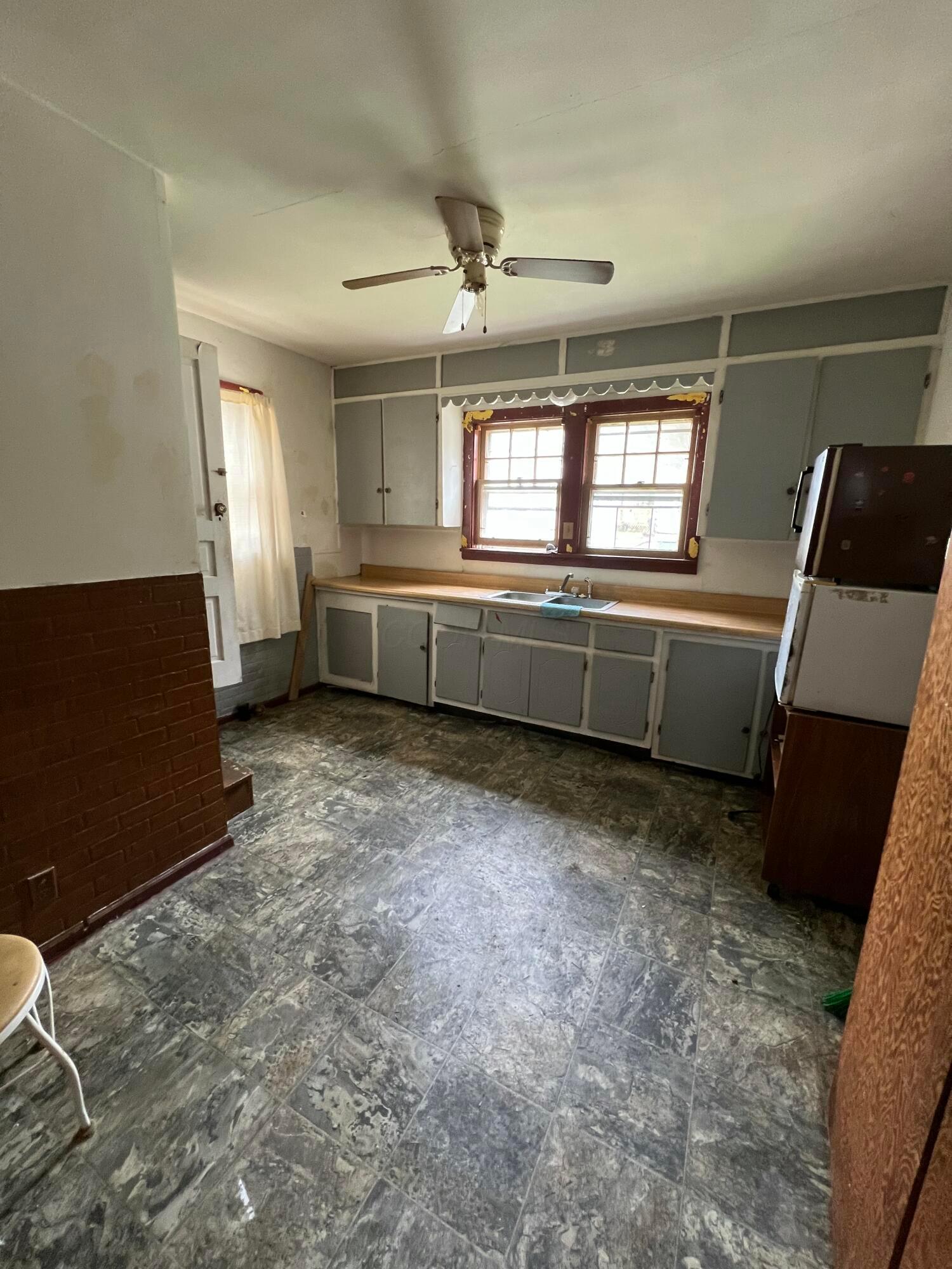 527 N 15th Street, Coshocton, Ohio image 23