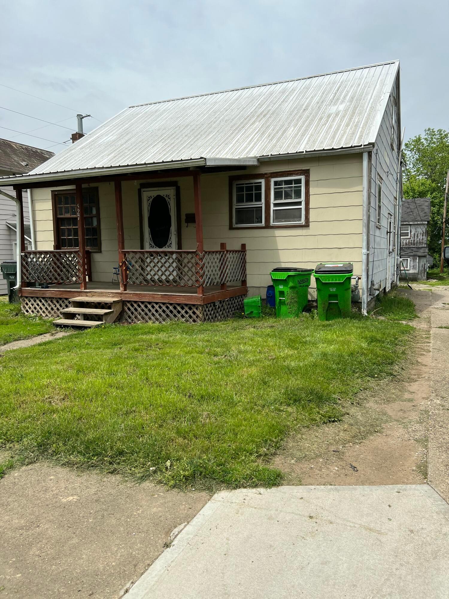 527 N 15th Street, Coshocton, Ohio image 1