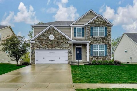 Photo of 594 Preston Trails Drive, Pickerington, OH 43147 (MLS # 226015188)