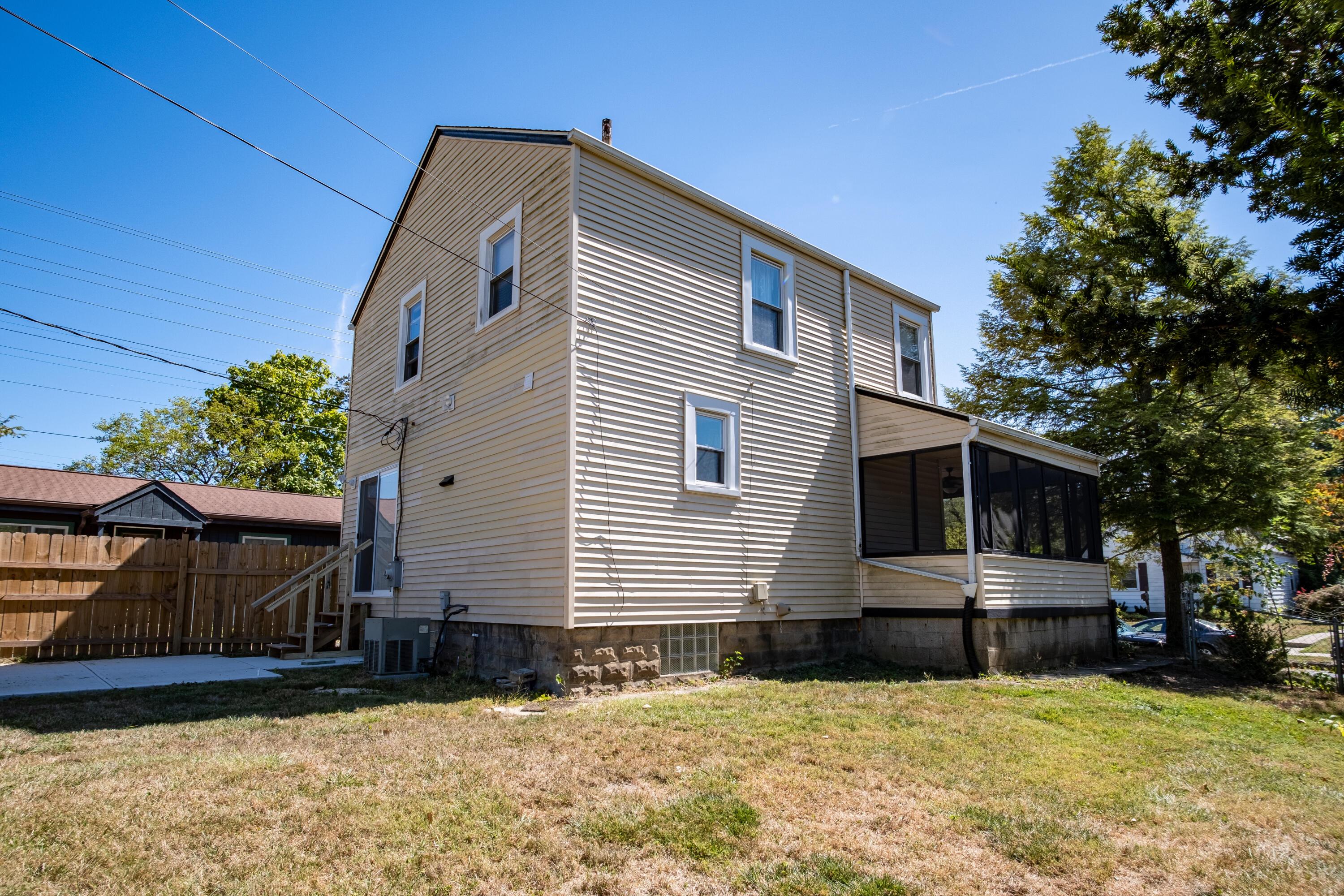 Columbus, Ohio 43202, United States, 3 Bedrooms Bedrooms, ,2 BathroomsBathrooms,Residential,Active,45049