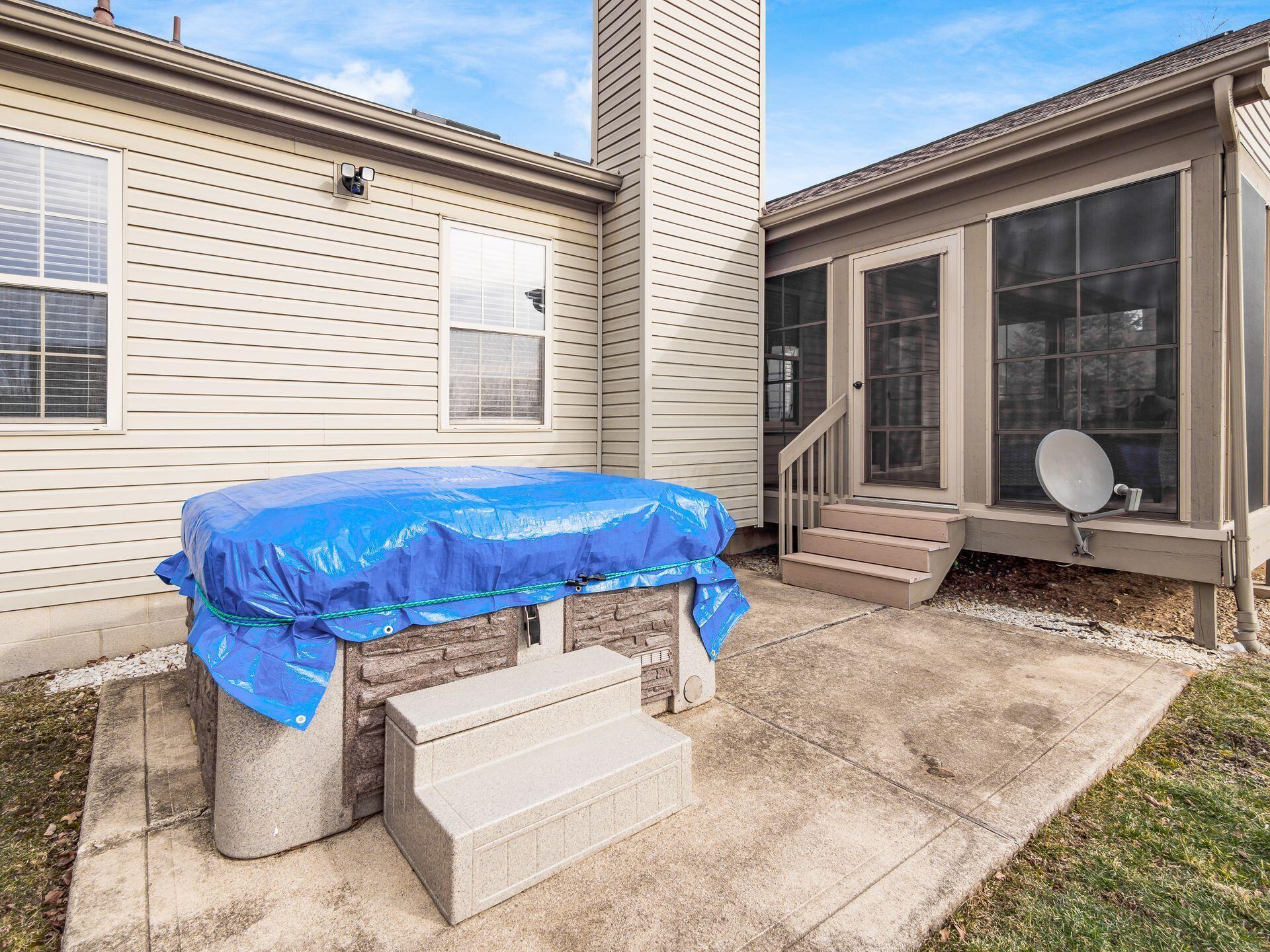 4477 Huntwicke Drive, Hilliard, Ohio image 40