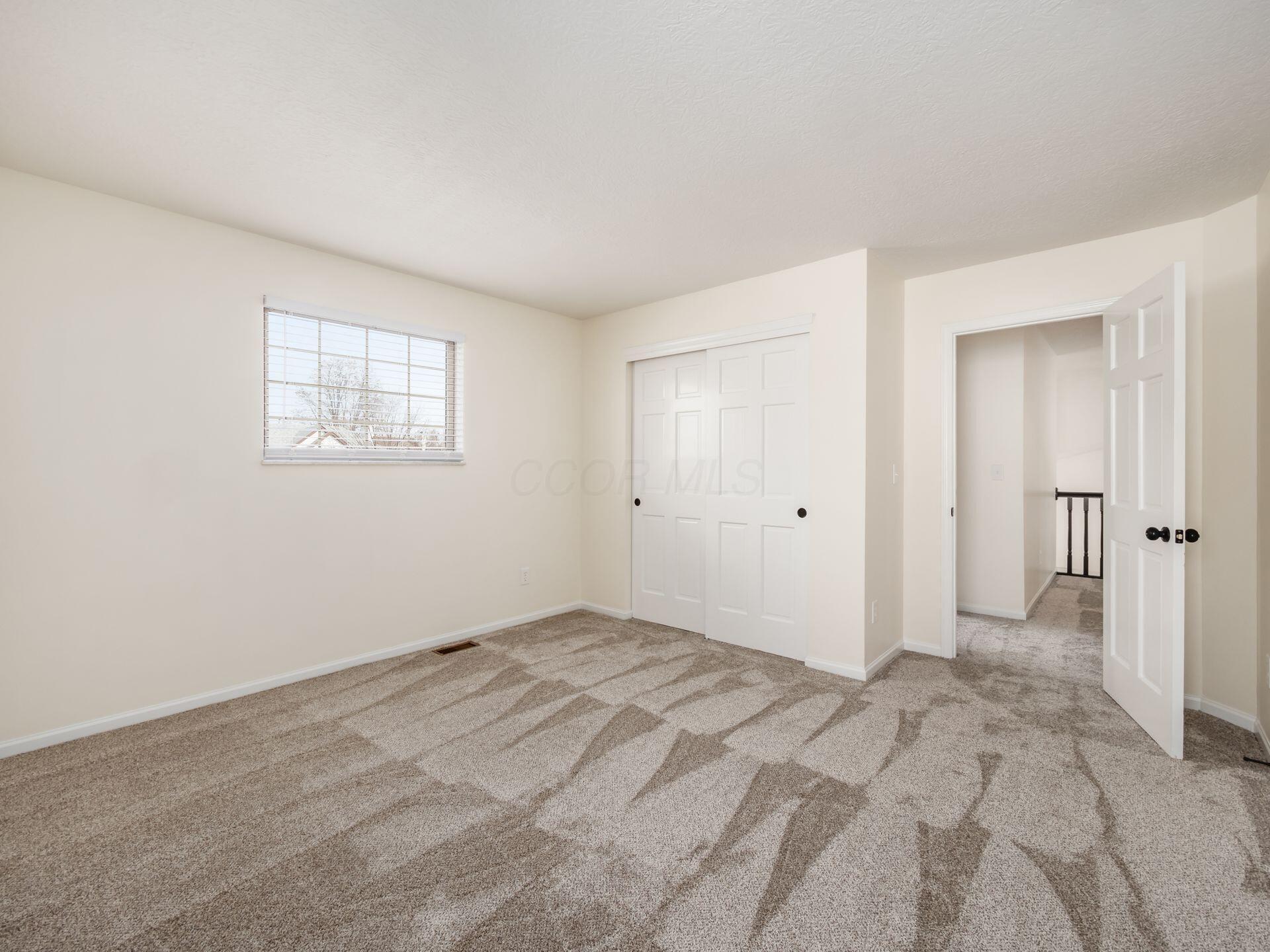 4477 Huntwicke Drive, Hilliard, Ohio image 35